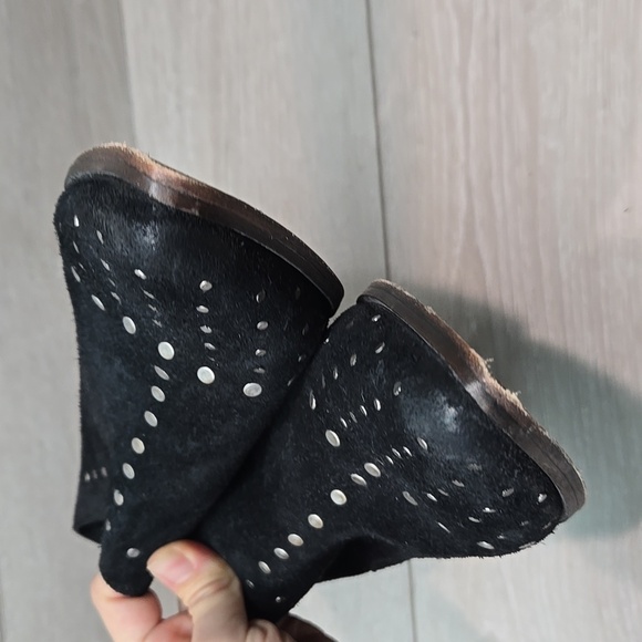 Free People Women Stud Black SuedeAnkle Boots Shoes Moto 38/7-7.5 - Picture 3 of 12